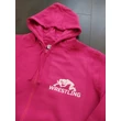 Női kapucnis, cipzáros pulóver, új wrestling mintával, pink-fehér