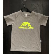 Gyerek póló - Wrestling felirattal neon sárga összekapaszkodós mintával - szürke pólón