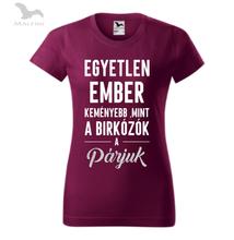 Női bordó póló, birkózók párjainak