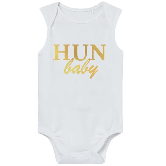 Baba-body, ujjatlan, pamut arany HUN Baby felirattal