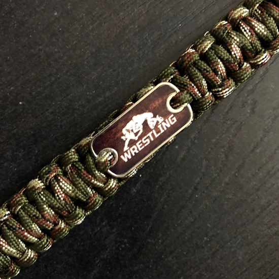 Paracord karkötő - Terepmintás - Összekapaszkodós mintával