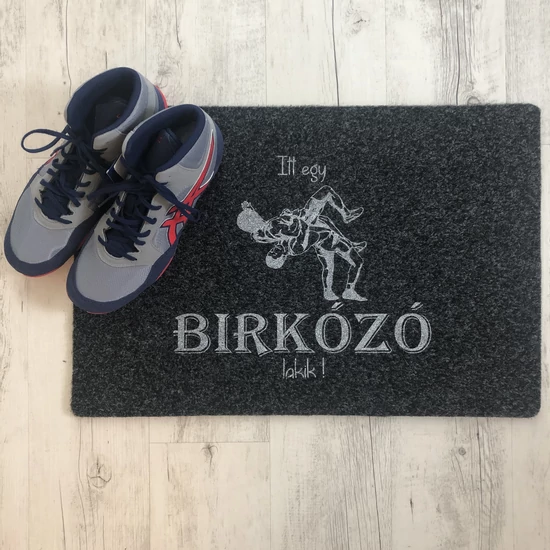 Birkózó mintás lábtörlő (sötétszürke)