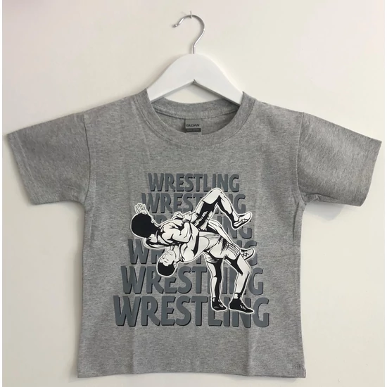 Gyerek póló - Hatsoros szürke wrestling felirattal dobós mintával - szürke pólón-3-4ÉVES-104CM