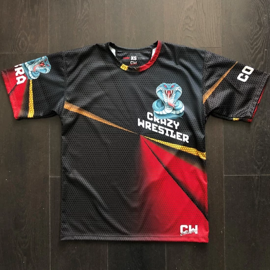 Férfi technikai póló (rashguard) - Kobra mintával - sötét pólón