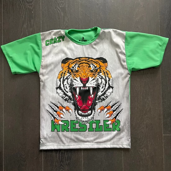 Férfi, gyerek technikai póló (rashguard) - tigrises mintával - zöld pólón Férfi, gyerek technikai póló (rashguard) - tigrises mintával - zöld pólón