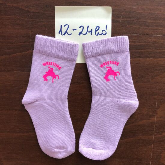 Baba zokni - rózsaszín dobós mintával - lila zoknin (12-24hó)